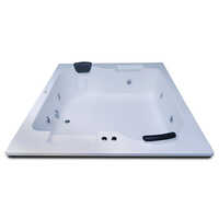 White Innovation 6 Ft X 5.25 Ft Jacuzzi Bathtub