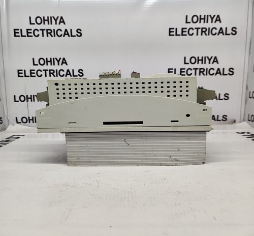 LENZE ECSDA008C4B SERVO AXIS MODULE