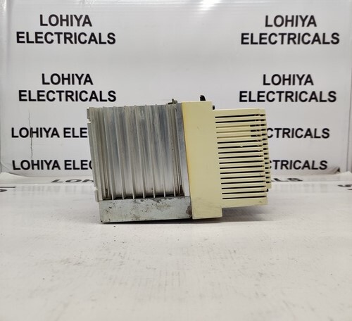 LENZE ESMD402L4TXA  FREQUENCY INVERTER