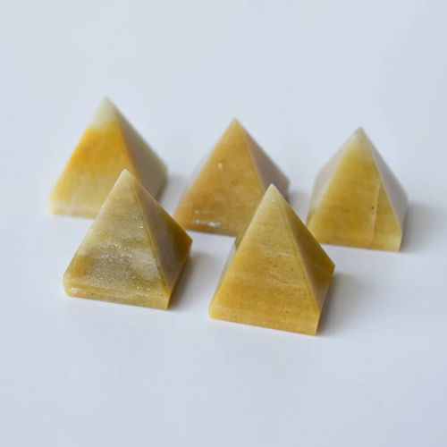 Polishing Yellow Aventurine Crystal Pyramids