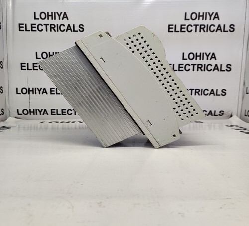 LENZE ECSDA008C4B SERVO DRIVE