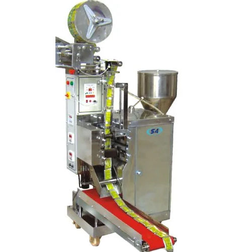 2T Engine Oil Packing Machine