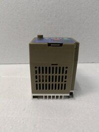 Hitachi sj200-002NFU2 200-240VAC 3phase 0.2kw 0.25HP 1.6A Inverter