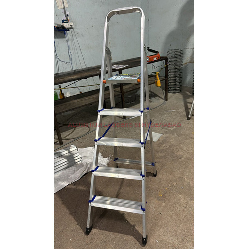 Aluminium Step Ladder