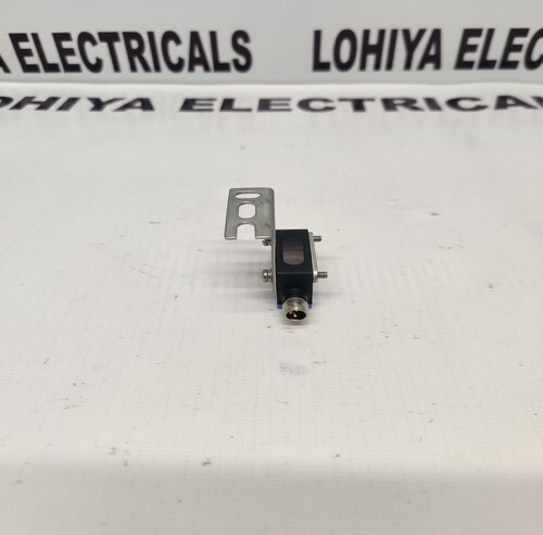 SICK WL140-2P330 SENSOR