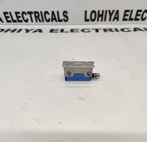 SICK WL140-2P330 SENSOR