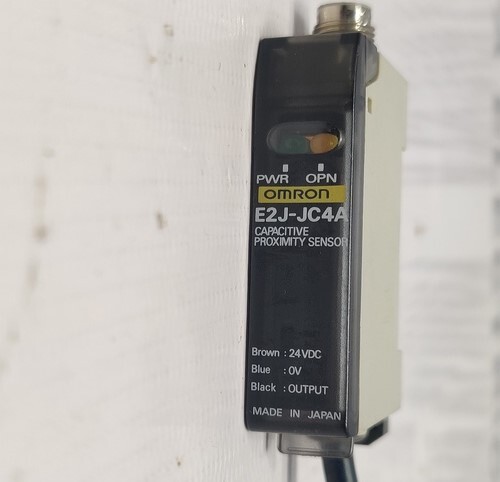 OMRON E2J-JC4A SENSOR