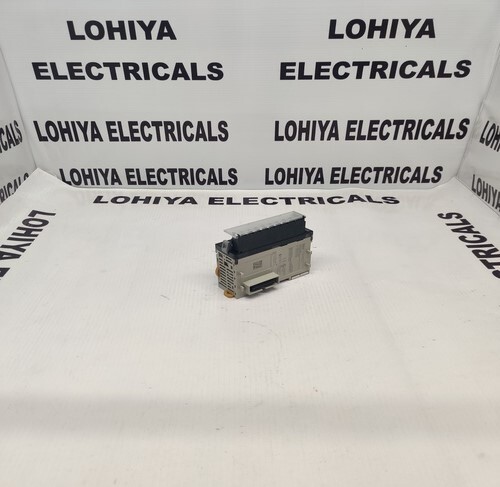 OMRON CJ1W-MAD42 ANALOG INPUT MODULE ( NEW OPEN BOX )