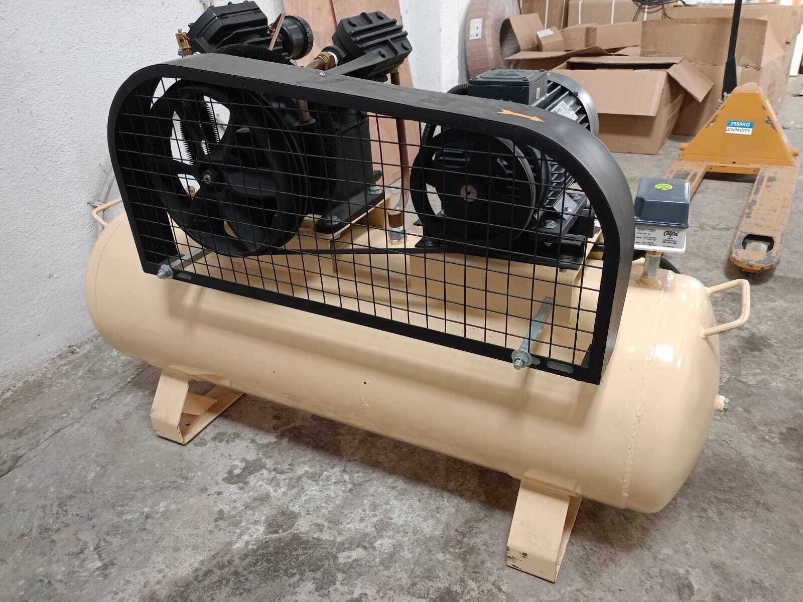 Two Stage Lubricated Air Compressor