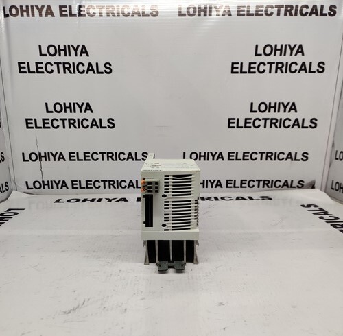 LENZE E82EV551-4C FREQUENCY INVERTER