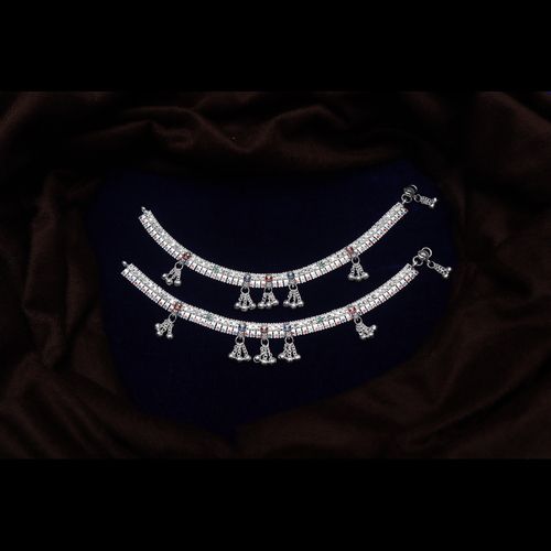 Radhe Silver Anklet