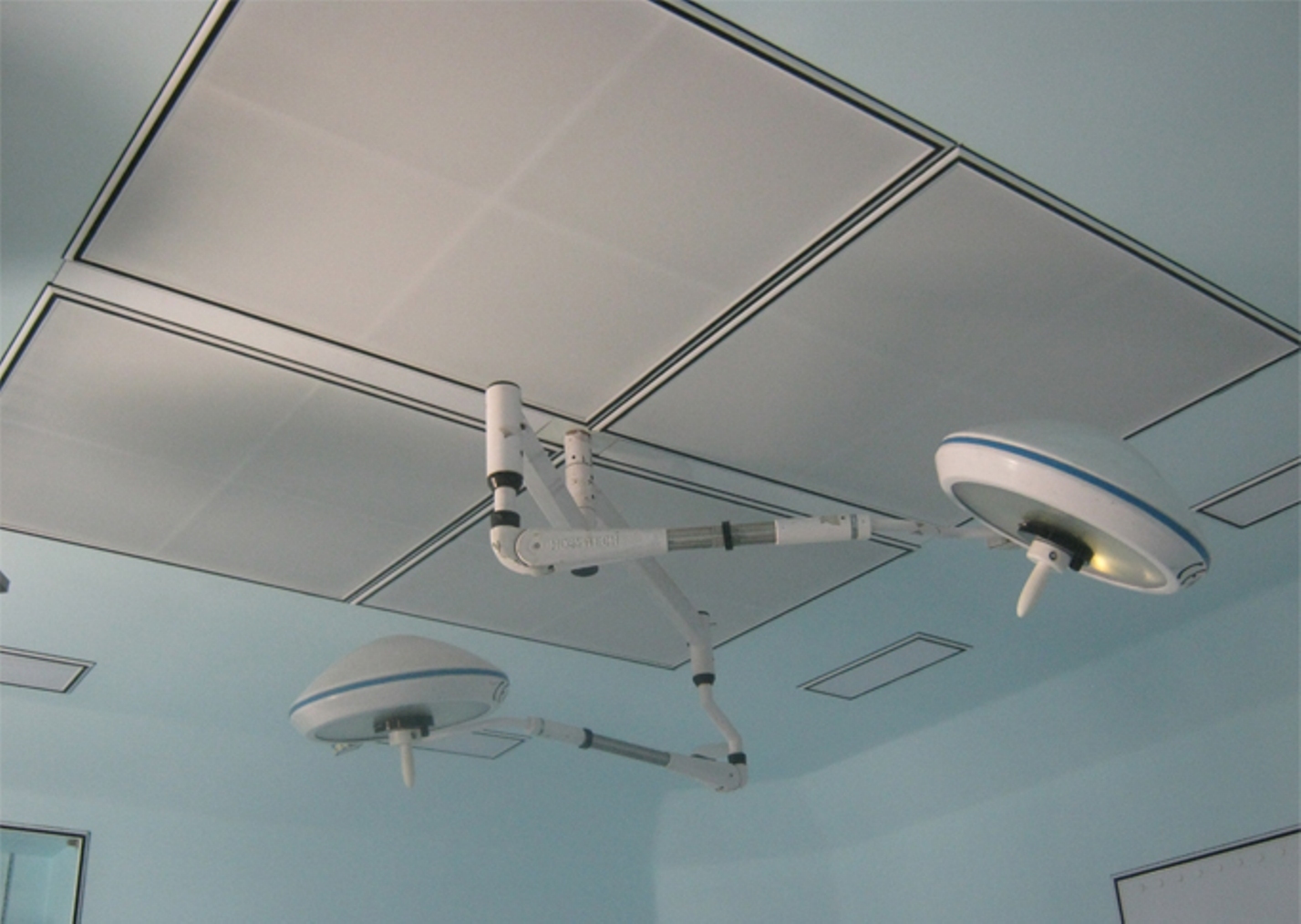 Laminar Air Flow System Ceiling Mounted