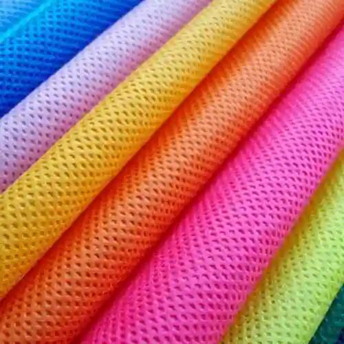 Coloured Nonwoven Fabrics