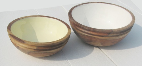 Set of 2 Wooden Bowl With white Enamel