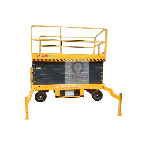 Self Propelled Scissor Lift