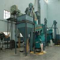 Pulses Processing Machine - Metal & Heavy-duty Alloys, Blue Color, 500-1000 Kg/hour Capacity, Dust-free Operation, Moderate To High Speed, 5-15 Kw Power