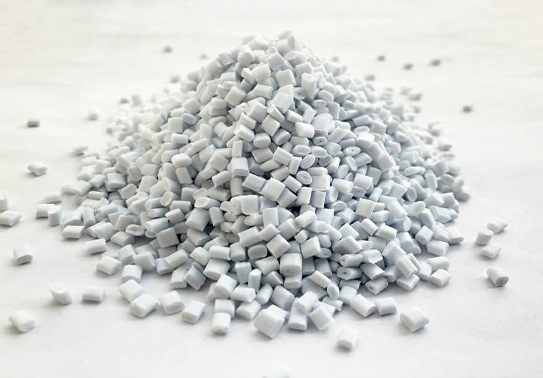 Polypropylene plastic granules V-
