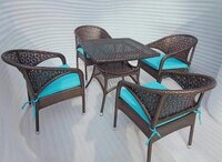 5 Piece Wicker Conversation Set - Application: Hotel