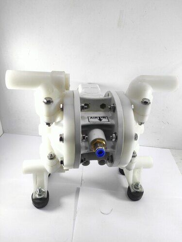 Diaphragm pump