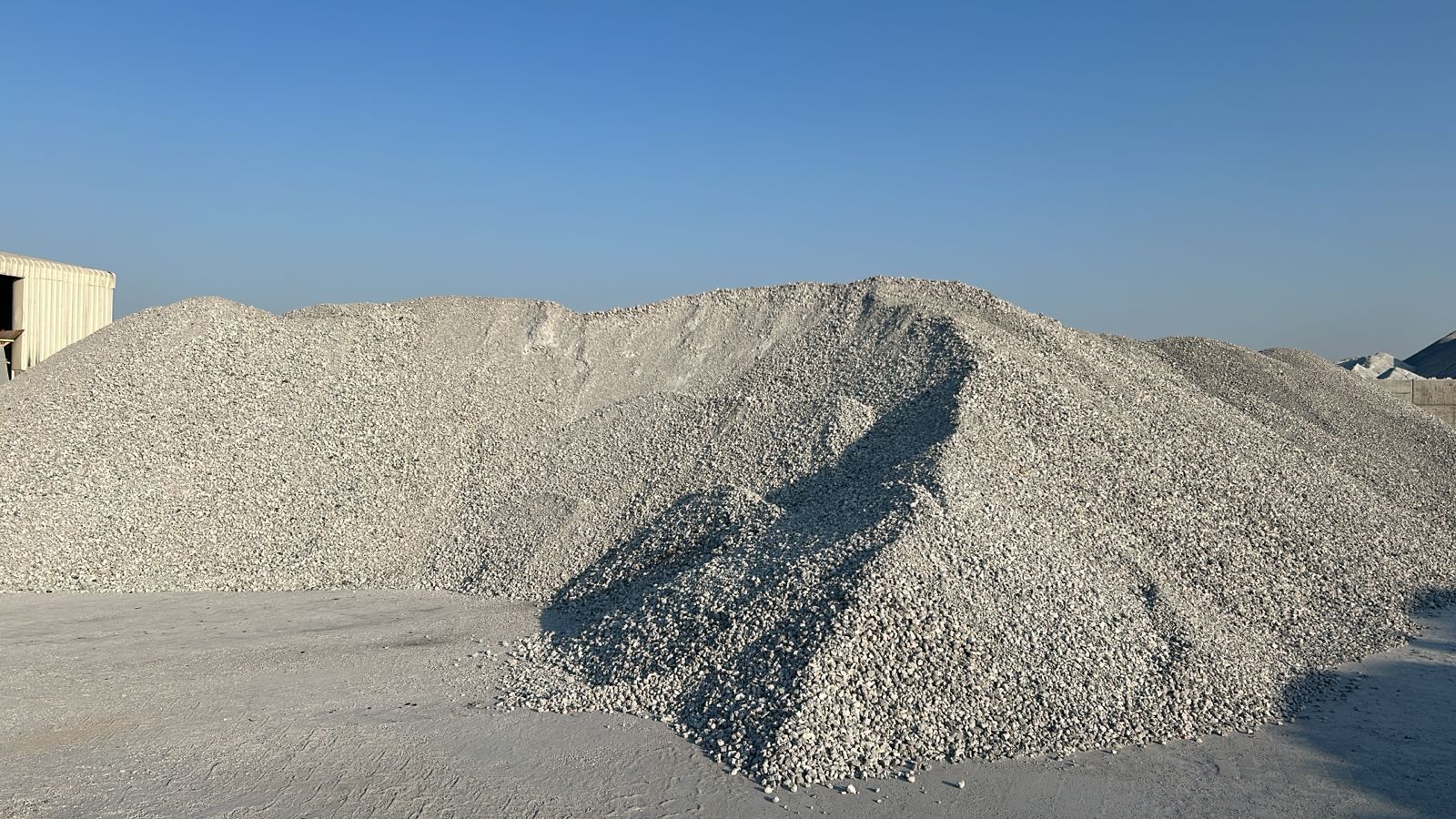 Synthetic Cryolite 60 % Purity (5-40 mm)