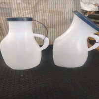 Male and Female Urine Pots