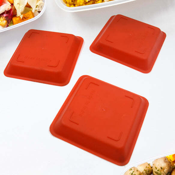 SQUARE PLASTIC HALWA DINNER PLATE SNACKS