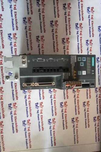 SIEMENS 6SL3210-5FE11-0UA0 SERVO DRIVE