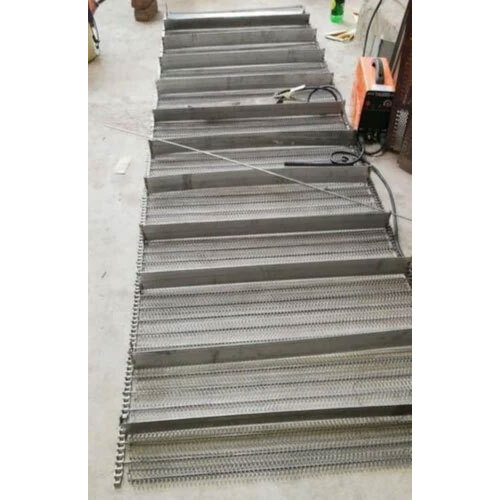 SS Wire Mesh Conveyor Belt - Stainless Steel, 2 mm Thickness, Silver Color | Durable Industrial Usage, Warranty Included