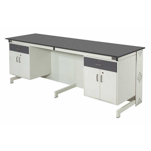 ALT-002 Lab Table