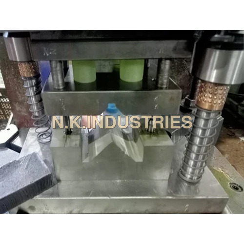 Angle Cutting Dies - Color: Silver