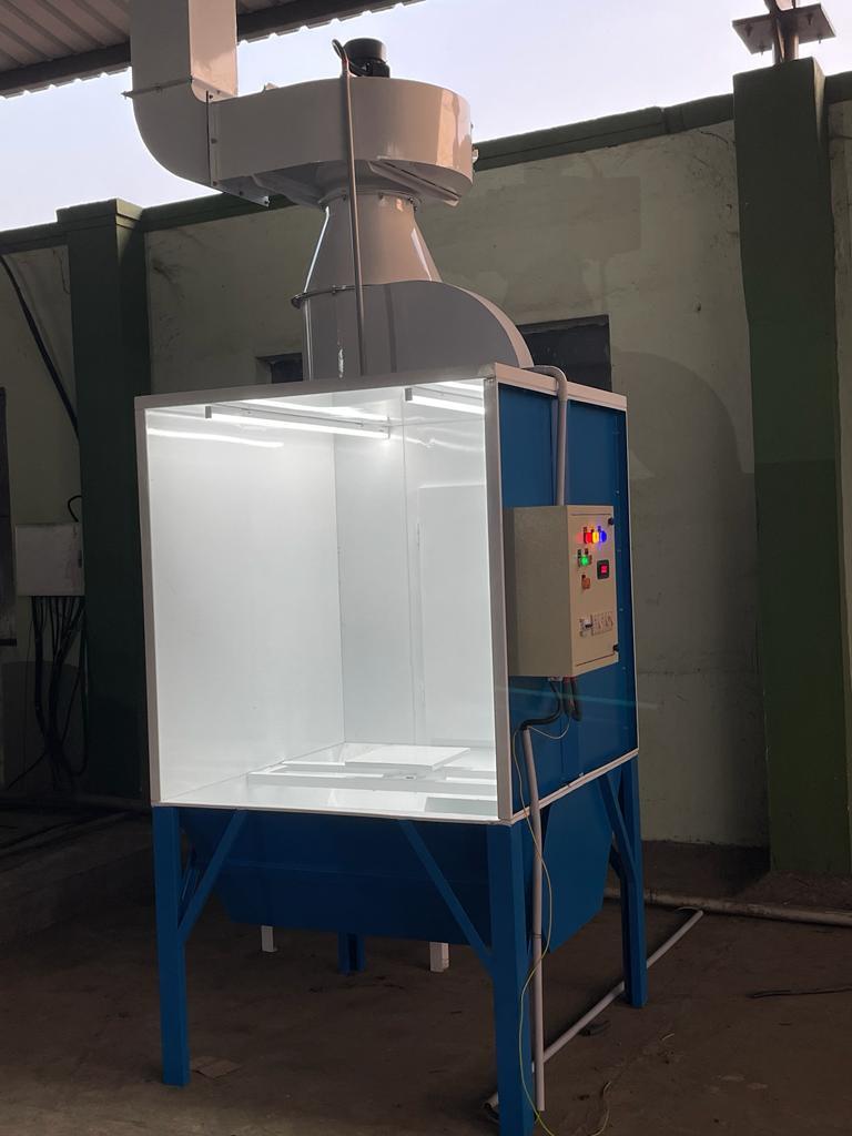 Powder spray booth