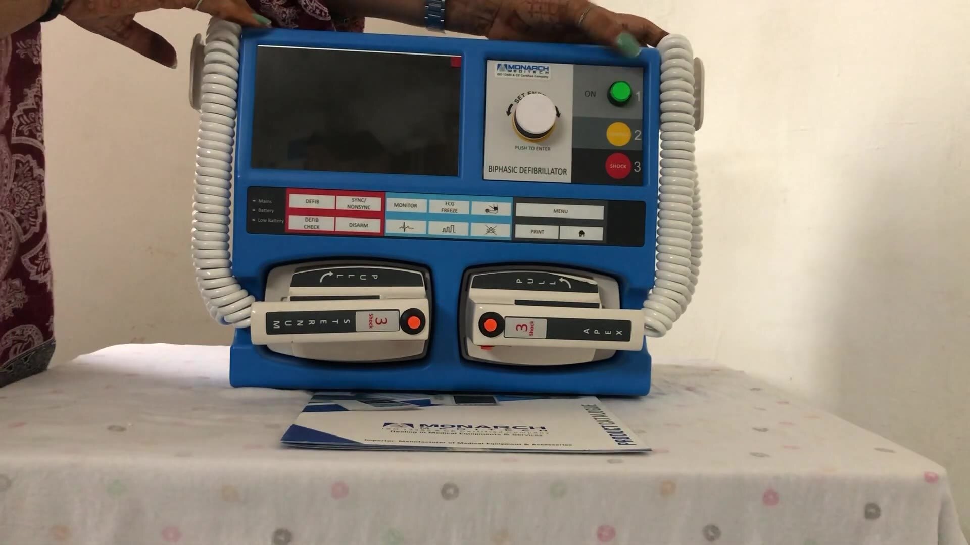 MONARCH Sanjeevani 1006 Biphasic Defibrillator