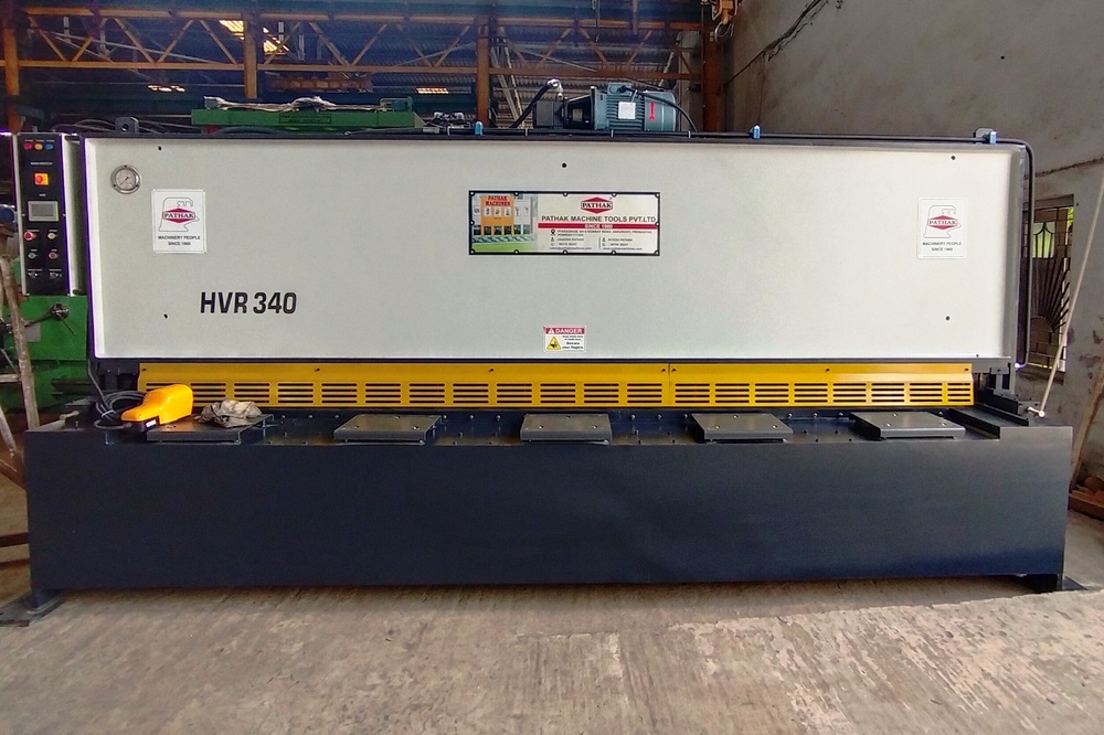 Guillotine Shearing Machine