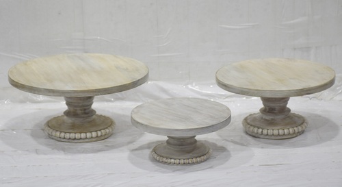 Set of 3 Cake Plate With White Wash
