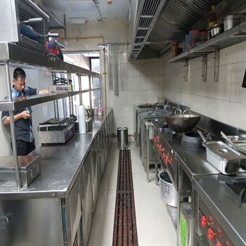 Industrial Commercial Kitchen Equipment - Automatic Grade: Semi Automatic