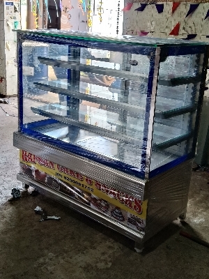 Metal Cake Display - Stainless Steel, 4 Feet High, Square Design | Polished Surface, Elegant ABS Plastic & Glass Showcasing, Modern Appeal