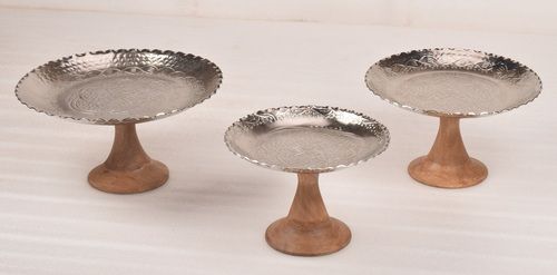 Set of 3 Cake Stand With Silver Finish