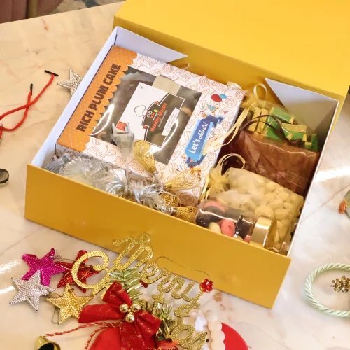 Christmas And New Year Gift Hampers