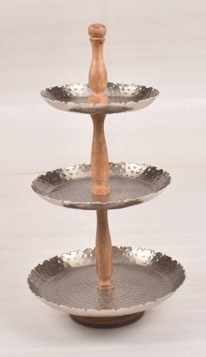 Cake Stand With 3 Tier Zigzag Border