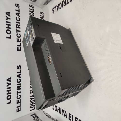 SIEMENS 6SL3210-5DE22-0UA0 SINAMCIS V70 SPINDLE ( NEW OPAN BOX )