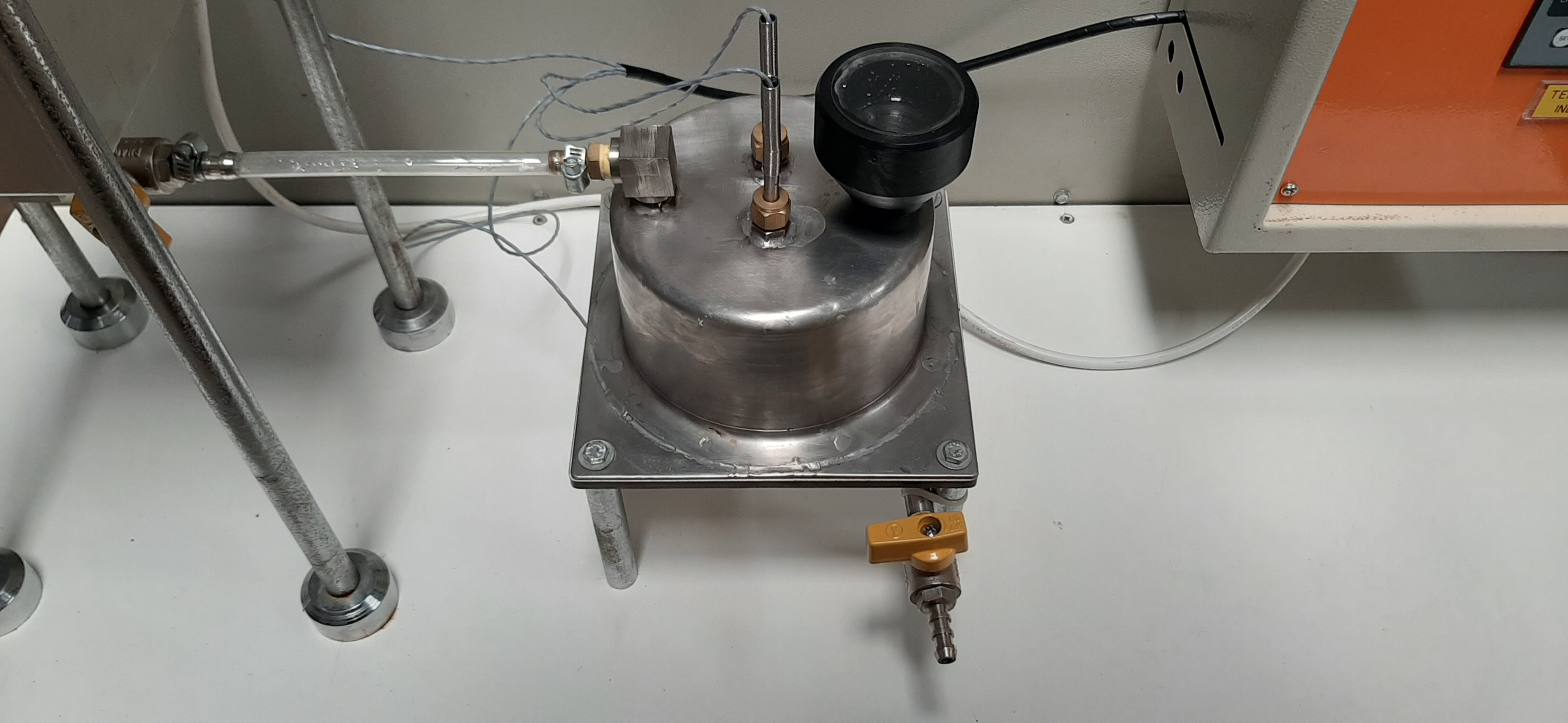 Stefan Boltzman Apparatus Test Rig
