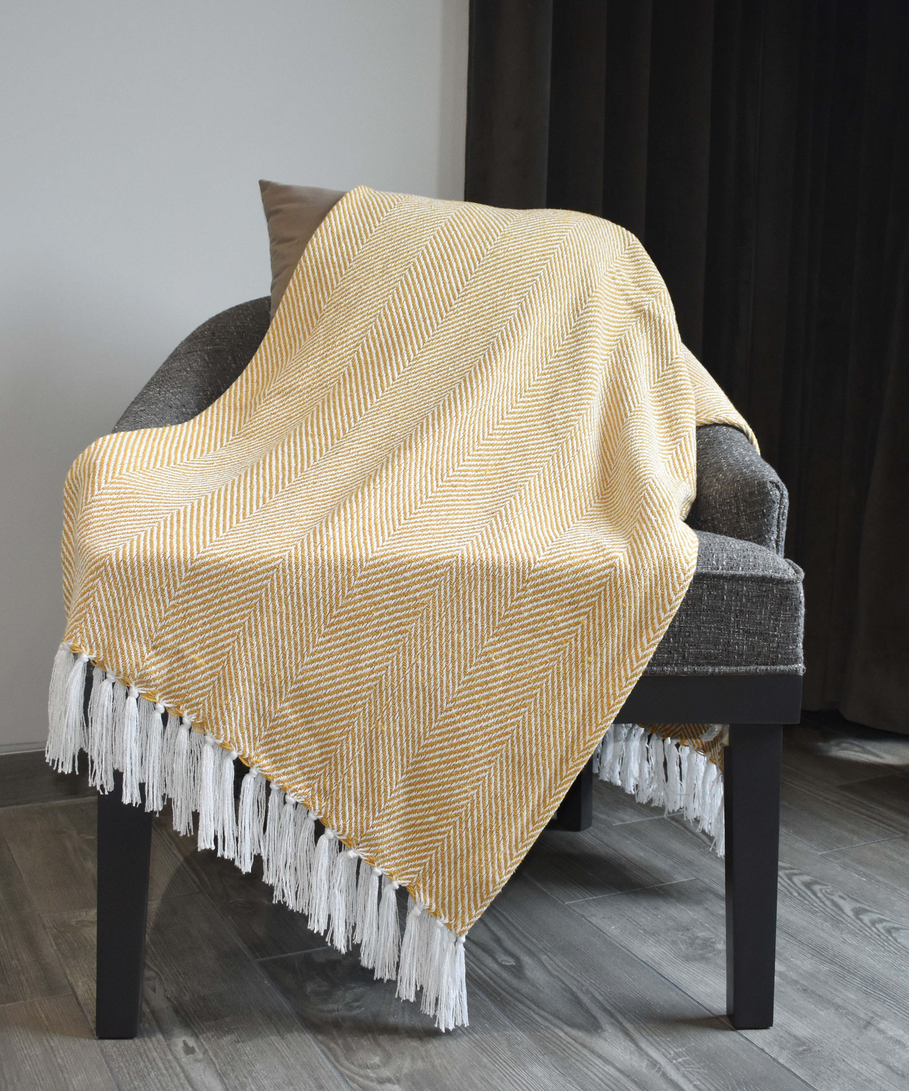 Cotton Woven Chevron Throw Blankets