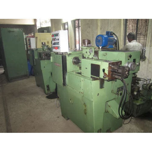 Automatic Gear Hobbing Machine