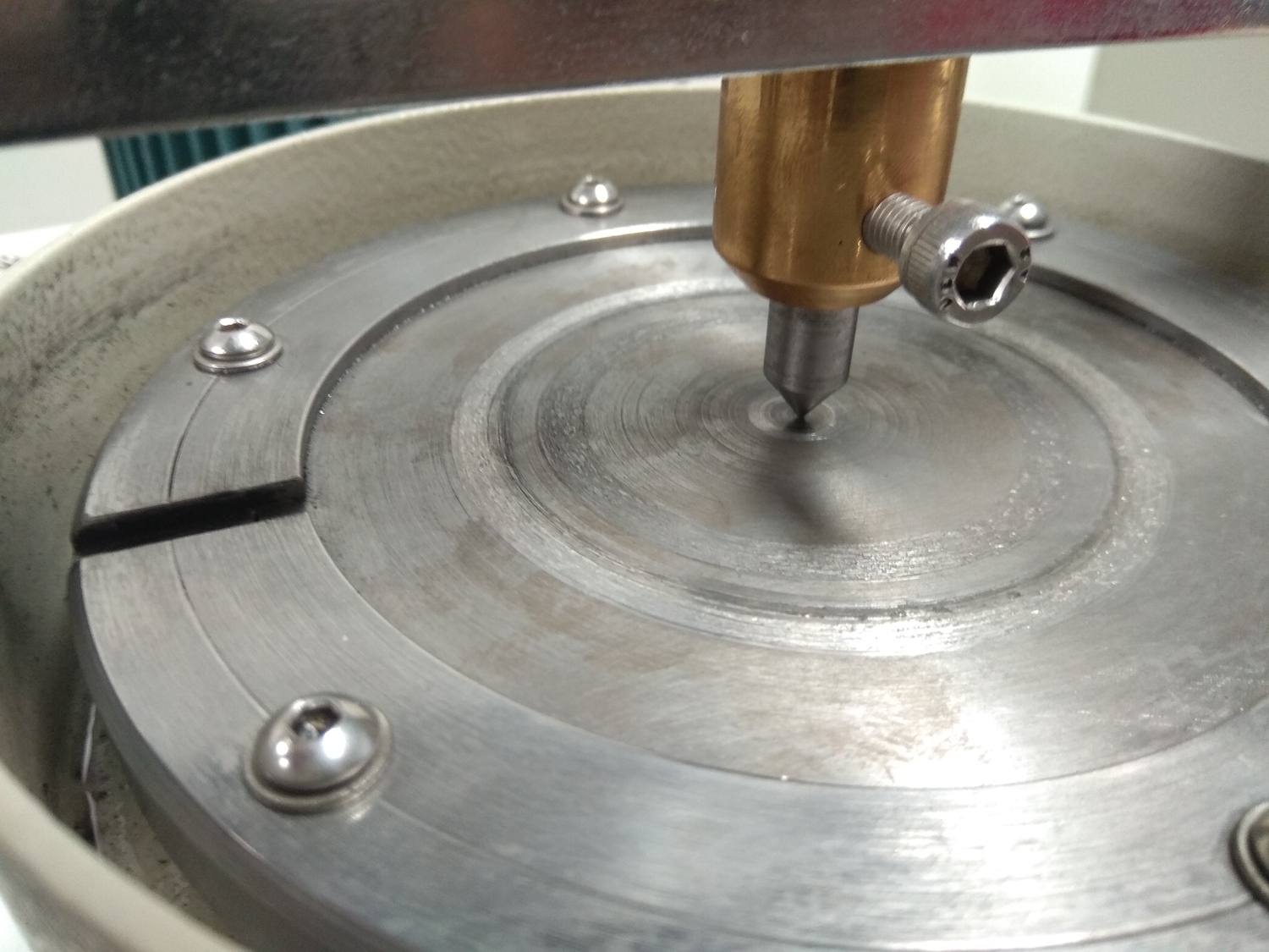 Pin And Disk Wear Test Apparatus