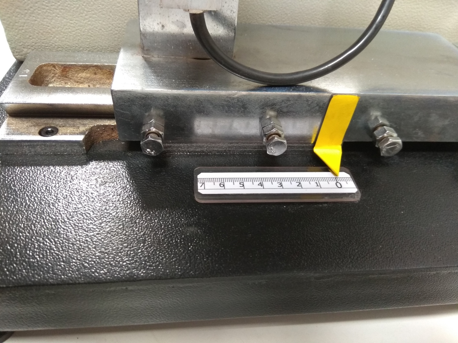 Pin And Disk Wear Test Apparatus