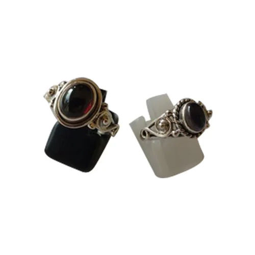 Round Garnet And Black Onyx Stone Ring