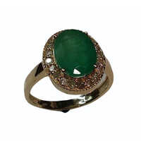 Ladies Oval Emerald Diamond Ring - Shape: Round