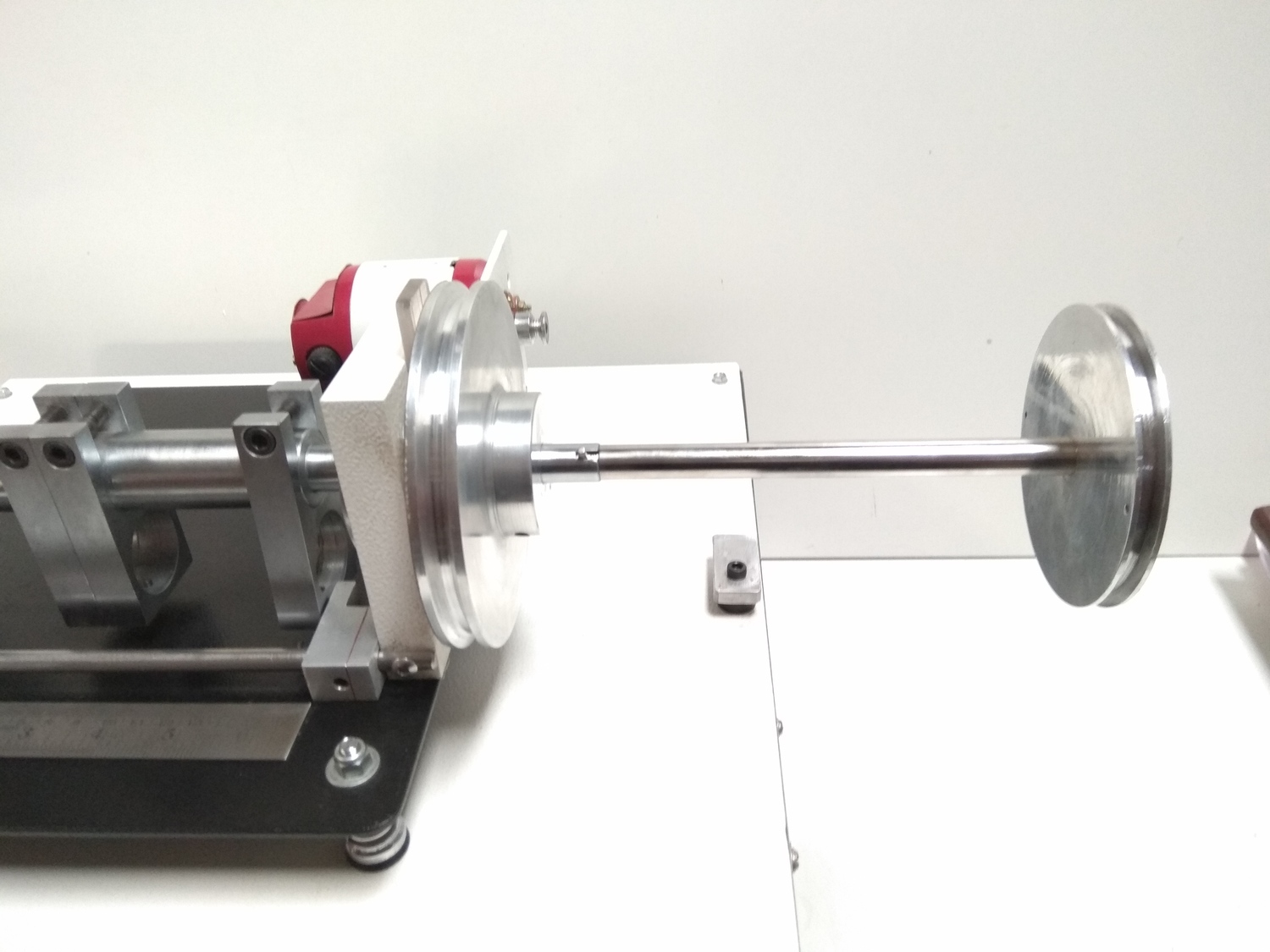 Dynamic Balancing Apparatus