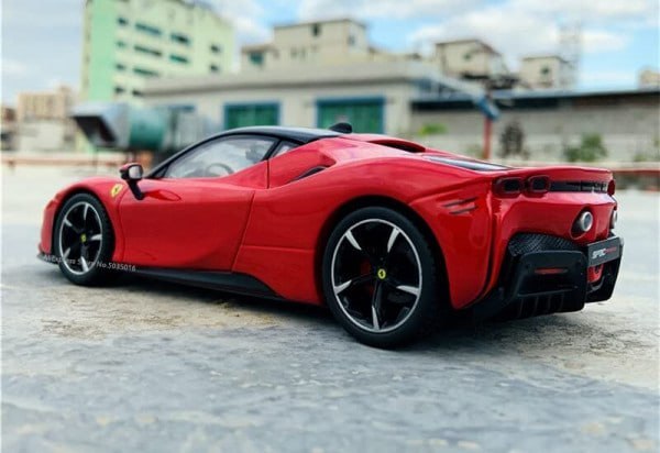 FERRARI METAL CAR (1:32)