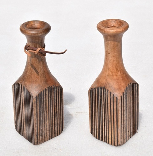 Set Of 2 Wooden Candle Holder With Leather Ribbe - Features: Attractive Designs